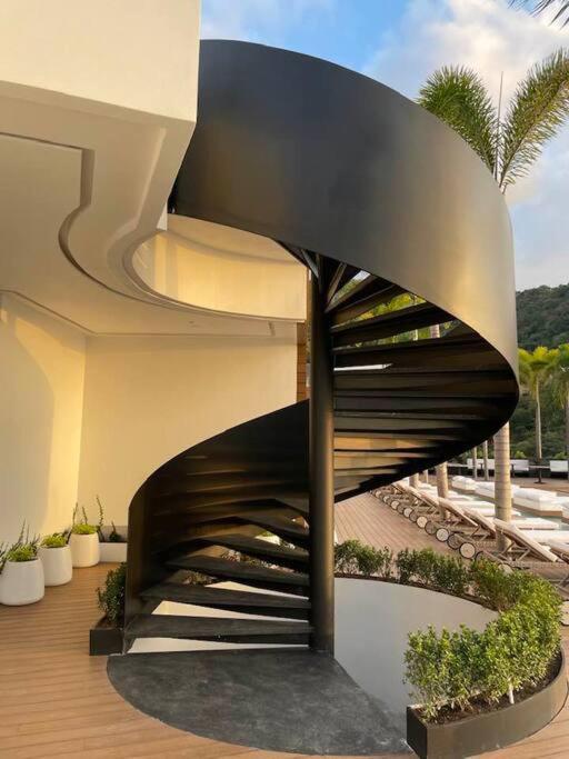 Apartamento New! Luxury 2bd 2ba Romantic Zone Largest Pool In Pv Sea View Balcony *