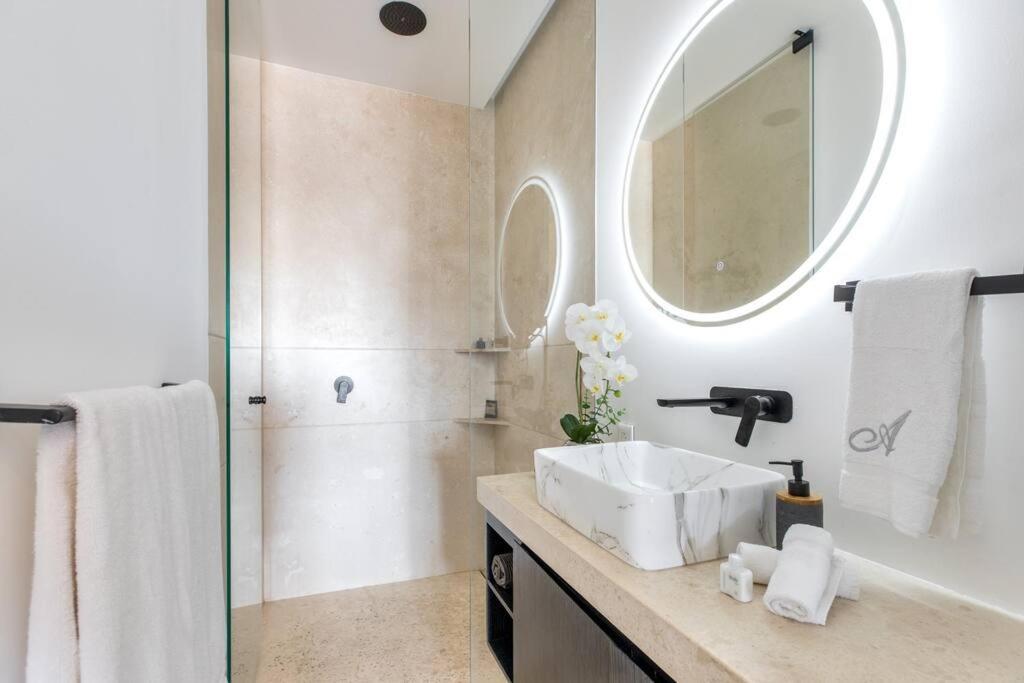 Apartamento New! Luxury 2bd 2ba Romantic Zone Largest Pool In Pv Sea View Balcony